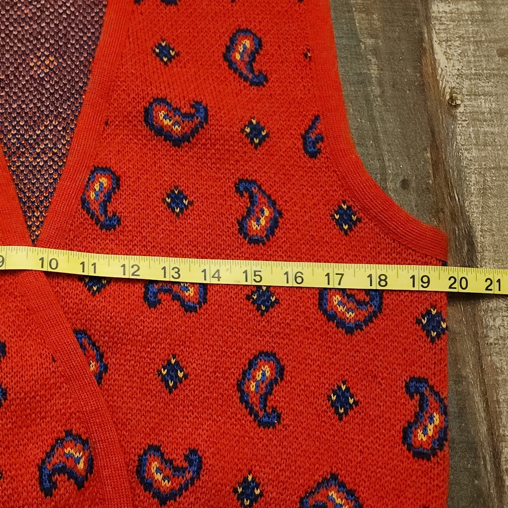 VINTAGE WOMENS PENDLETON CARDIGAN SWEATER VEST WITH PAISLEY PATTERN - Picture 9 of 9
